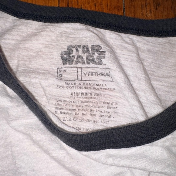 Star Wars The Mandalorian Bounty Hunter Graphic Tee - Picture 3 of 3